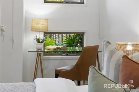Property photo of 18 Clare Street Southport QLD 4215