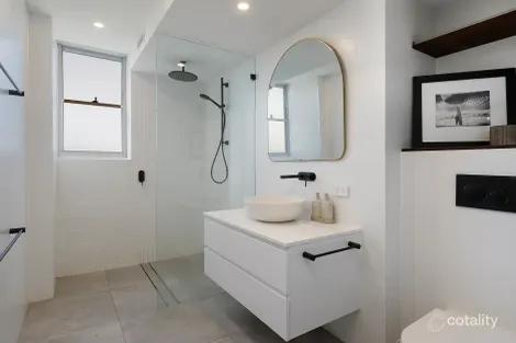 Property photo of 17/84-88 Dee Why Parade Dee Why NSW 2099