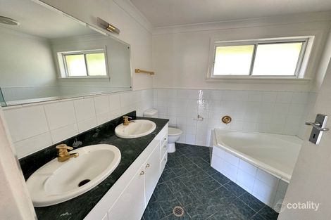 Property photo of 3 Londonderry Drive Killarney Heights NSW 2087