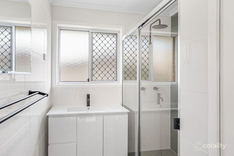 Property photo of 3 Rambutan Close Manoora QLD 4870