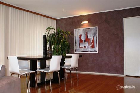 Property photo of 1 Karoola Crescent Lindisfarne TAS 7015