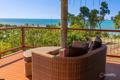 Property photo of 26 Roseric Crescent Hideaway Bay QLD 4800