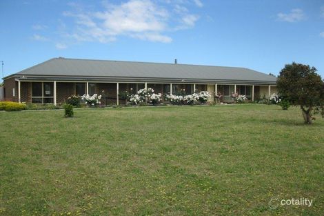 Property photo of 17 Howitt Avenue Eastwood VIC 3875