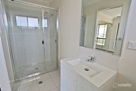 Property photo of 37 Falcon Crest Zilzie QLD 4710