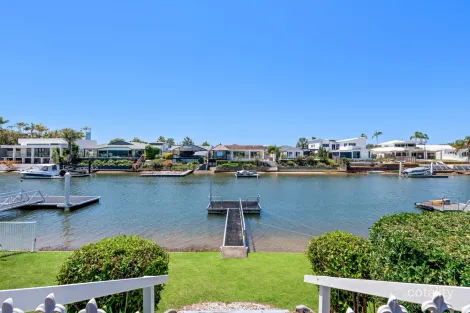 121 Campbell St, Bundall, QLD 4217