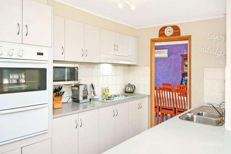 Property photo of 13 Yarcombe Crescent Craigieburn VIC 3064