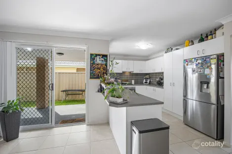 Property photo of 9 Mahogany Crescent Thornton NSW 2322