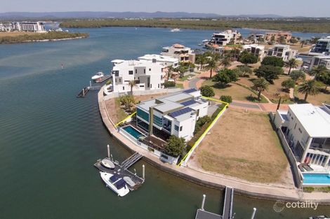 22 Hampton Ct, Paradise Point, QLD 4216