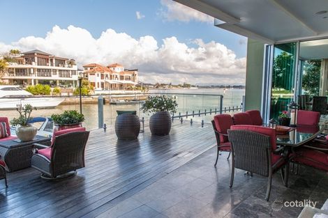 Property photo of 22 Hampton Court Paradise Point QLD 4216