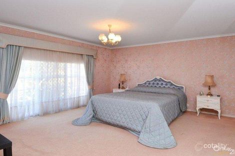 1 Heartwood Ave, Elanora, QLD 4221