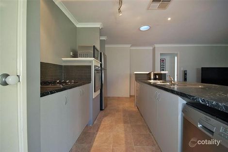 Property photo of 5 Auckland Way Hocking WA 6065