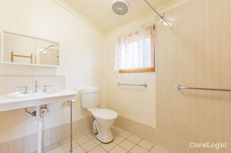 Property photo of 4 Light Place Dubbo NSW 2830