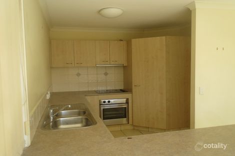 Property photo of 17 Madasin Close Arundel QLD 4214