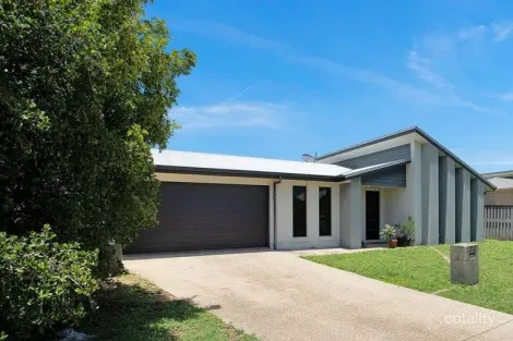 17 Coogee Tce, Blacks Beach, QLD 4740