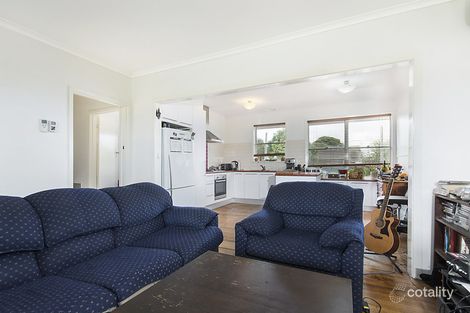 Property photo of 60 Fidge Crescent Breakwater VIC 3219