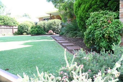 Property photo of 62 Hutchins Crescent Kings Langley NSW 2147