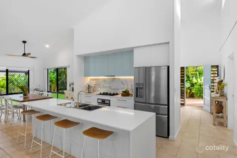 Property photo of 9 Cocus Crescent Palm Cove QLD 4879
