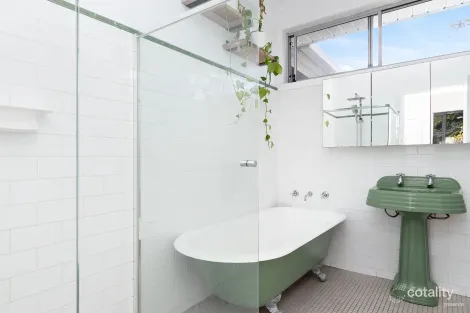 Property photo of 37 Ocean View Parade Charlestown NSW 2290