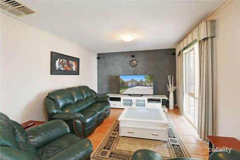 Property photo of 48 Smeaton Close Lara VIC 3212