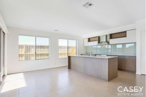 Property photo of 1 Alphey Road Clyde North VIC 3978