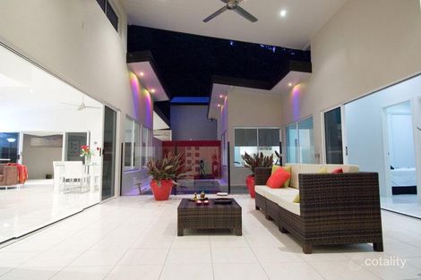Property photo of 2 Carmelo Close Whitfield QLD 4870