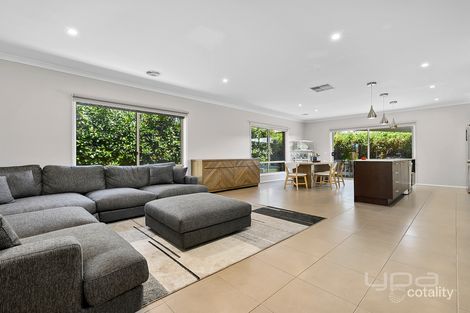 Property photo of 12 Carron Close Eynesbury VIC 3338