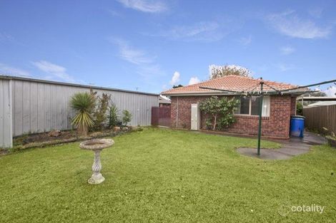 Property photo of 22 Navarre Drive Cranbourne West VIC 3977