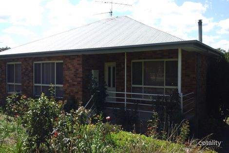 27 Tennyson St, Woodend, VIC 3442