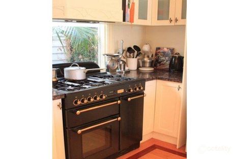 Property photo of 26 Edinburgh Street Flemington VIC 3031