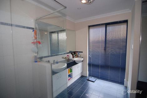 Property photo of 8 Dowitcher Turn Tapping WA 6065