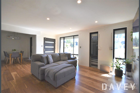Property photo of 43 Barradine Way Craigie WA 6025