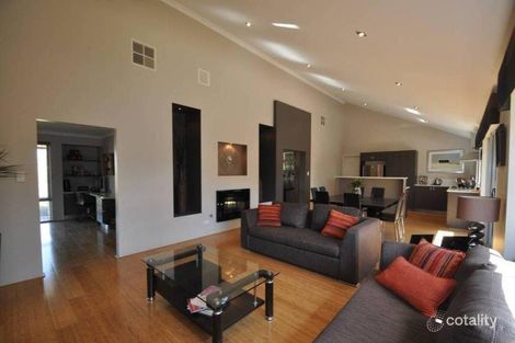 Property photo of 2 Kambany Approach Dalyellup WA 6230