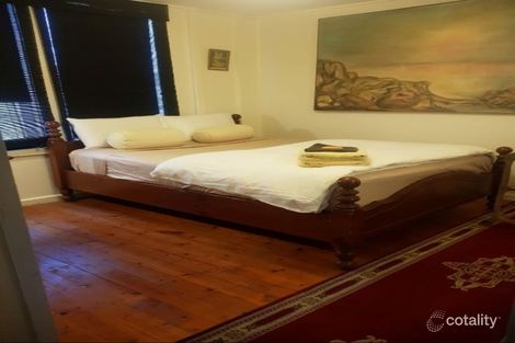 Property photo of 48 Orana Parade Unanderra NSW 2526