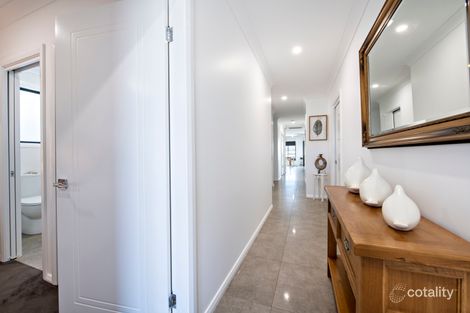 Property photo of 15 Waterway Crescent Dubbo NSW 2830