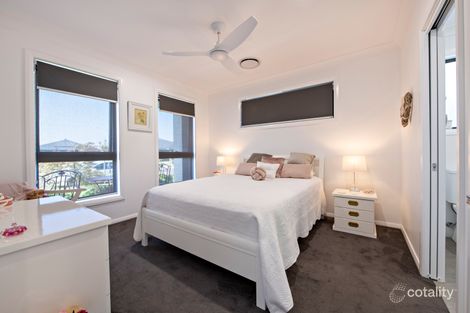 Property photo of 15 Waterway Crescent Dubbo NSW 2830