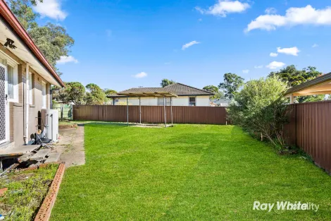 Property photo of 46 Waitaki Street Lethbridge Park NSW 2770