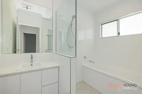 Property photo of 46 Pepperbush Circuit Mount Low QLD 4818