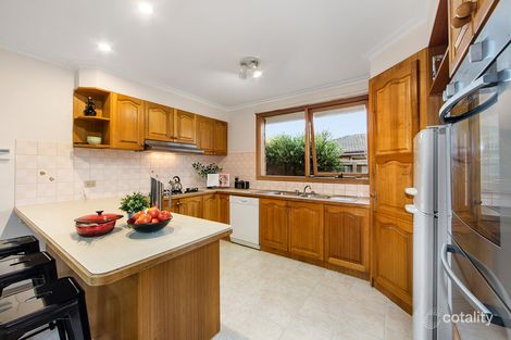 Property photo of 10 Bemboka Court Wantirna South VIC 3152