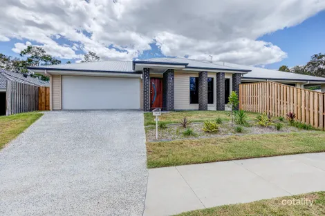 Property photo of 2/12 Alexis Place Park Ridge QLD 4125