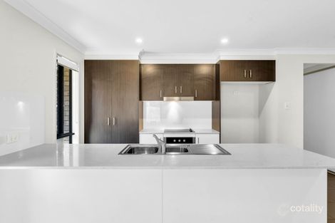 Property photo of 29 Frederick Place Park Ridge QLD 4125