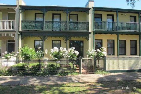 10 John Liston Dr, Newport, VIC 3015