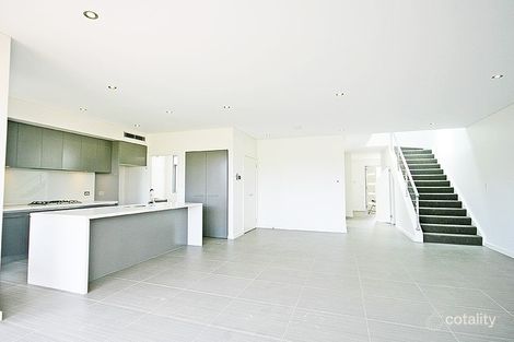 Property photo of 33 Central Park Avenue Norwest NSW 2153