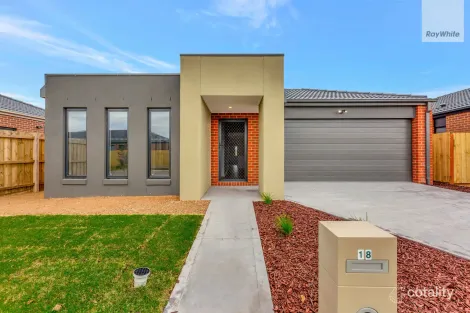 18 HAMMER ST, WALLAN, VIC 3756