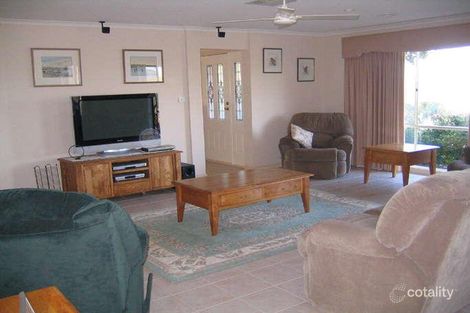 Property photo of 12 Sherwood Court Drouin VIC 3818