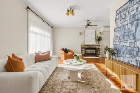 Property photo of 33 Billingham Road Deer Park VIC 3023