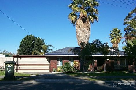 18 Salcott Rd, Girrawheen, WA 6064