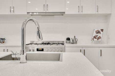 Property photo of 2 Colwood Avenue Mickleham VIC 3064