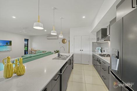 Property photo of 13-15 Lancaster Way Ooralea QLD 4740