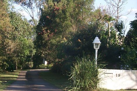 19 Meiers Rd, Indooroopilly, QLD 4068