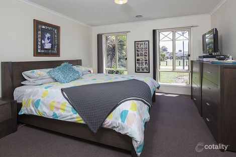 Property photo of 3 Nimman Mews Skye VIC 3977
